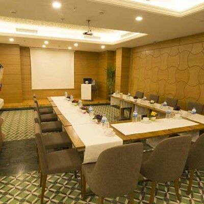 Cumbali Plaza Hotel Istambul